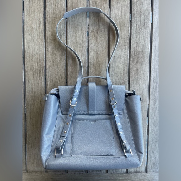 SENREVE maestro convertible backpack! shoulder bag
Lux AF 🩶🩶🩶🩶🩶🩶🩶🩶🔥 - Picture 7 of 15